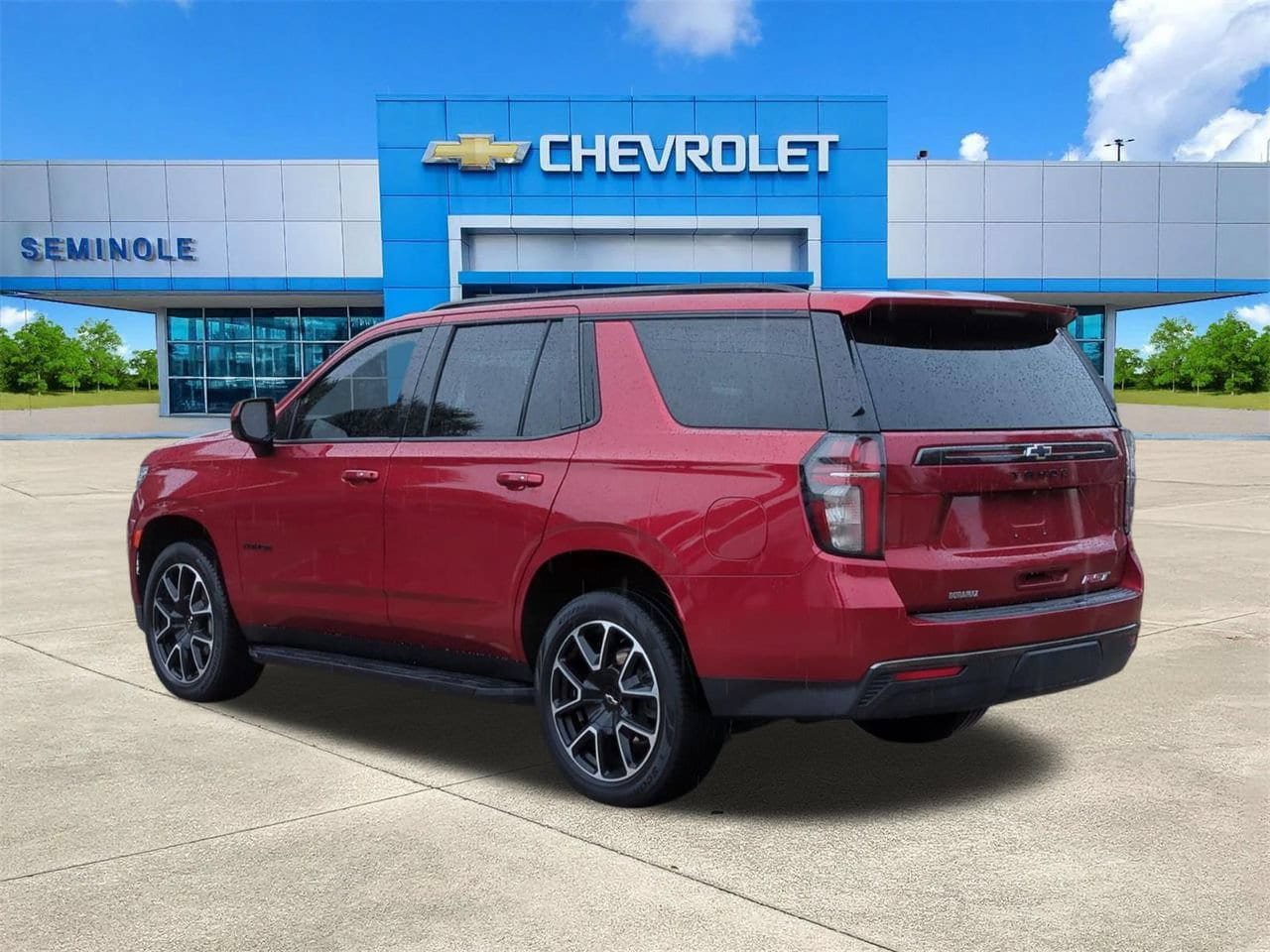 Used 2021 Chevrolet Tahoe RST RWD image 3