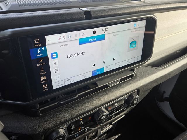 Used 2024 Jeep Wrangler Unlimited w/ Convenience Group image 20