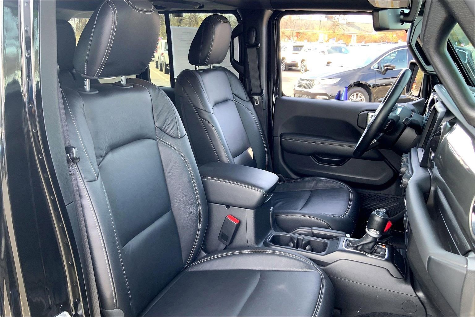 Certified 2022 Jeep Wrangler Unlimited Sahara w/ Cold Weather Group image 7