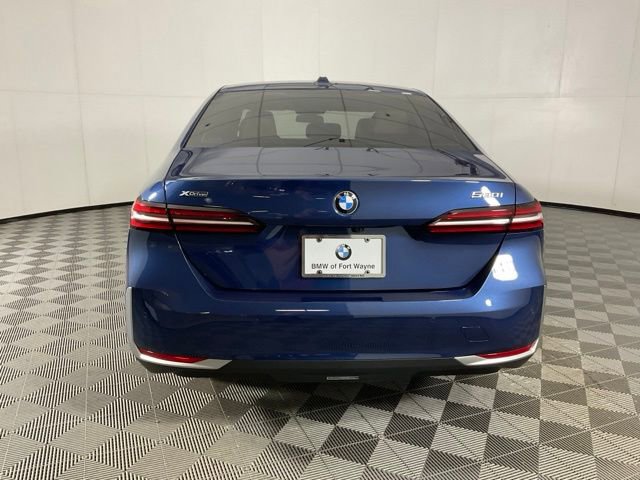Certified 2024 BMW 530i xDrive w/ Premium Package image 5