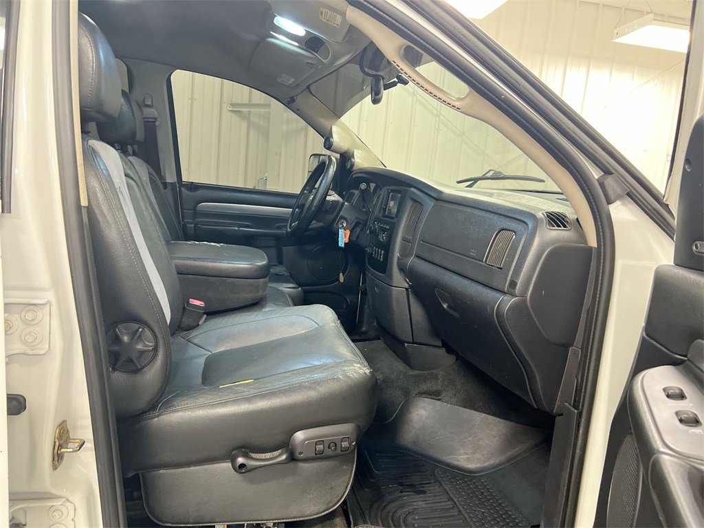 Used 2004 Dodge Ram 3500 Truck SLT w/ Sport Appearance Group image 26