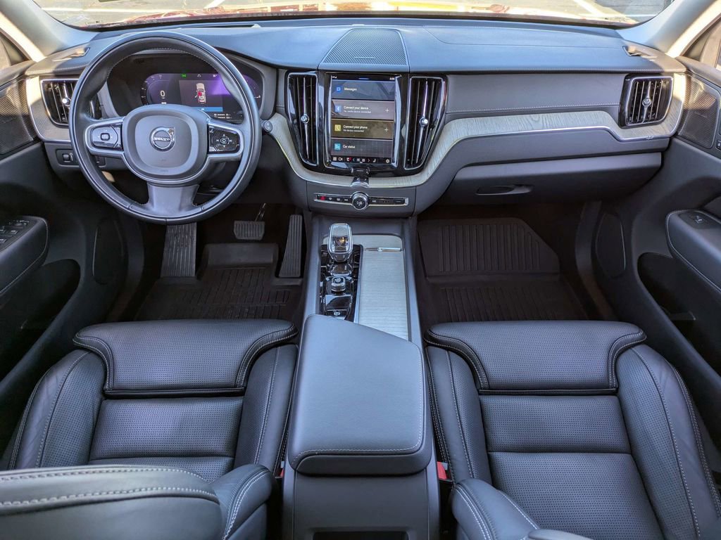 Used 2022 Volvo XC60 T8 Inscription w/ Advanced Package image 16