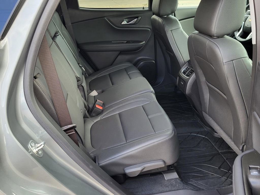 Certified 2024 Chevrolet Blazer LT w/ LPO, Floor Liner Package FWD image 11