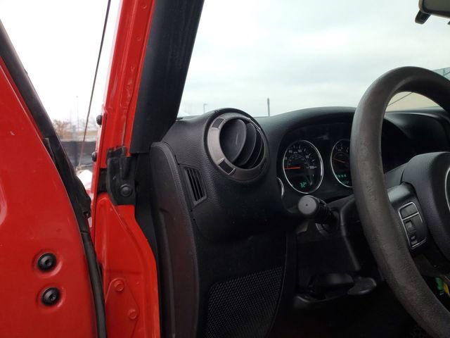 Used 2018 Jeep Wrangler Unlimited Sport image 15