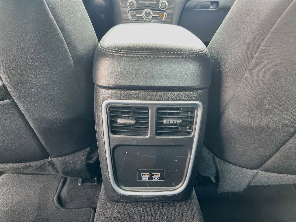 Used 2022 Chrysler 300 Touring w/ Sport Appearance Package RWD image 23