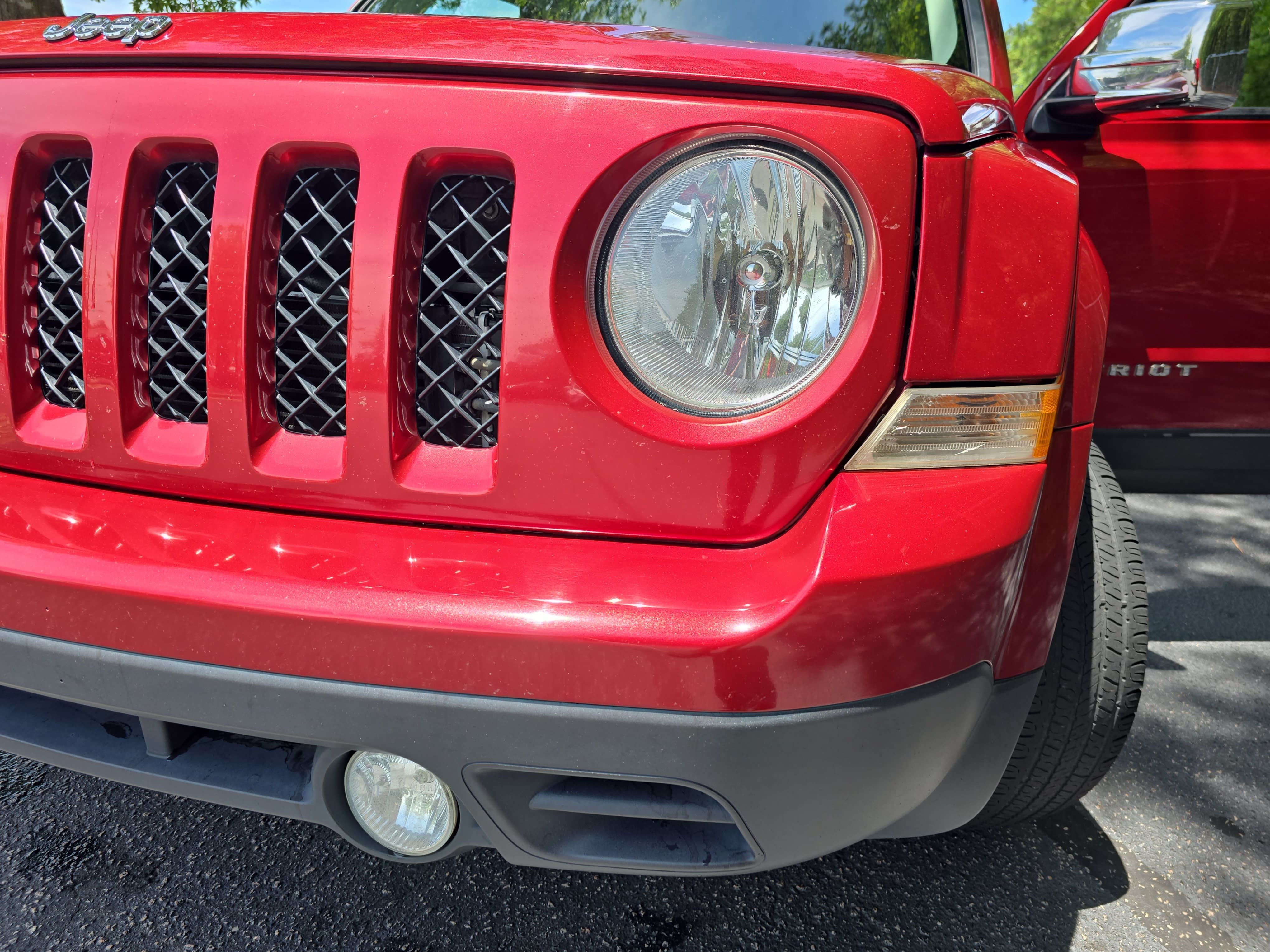 Used 2015 Jeep Patriot Latitude FWD image 31
