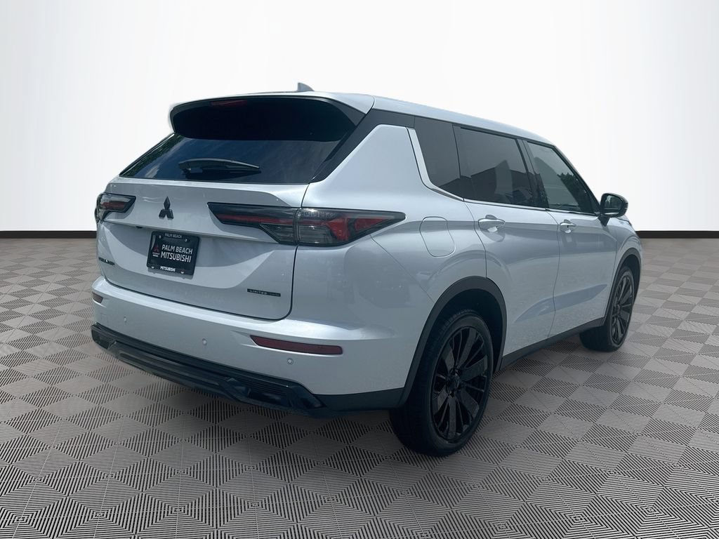 New 2026 Mitsubishi Outlander LE FWD image 5