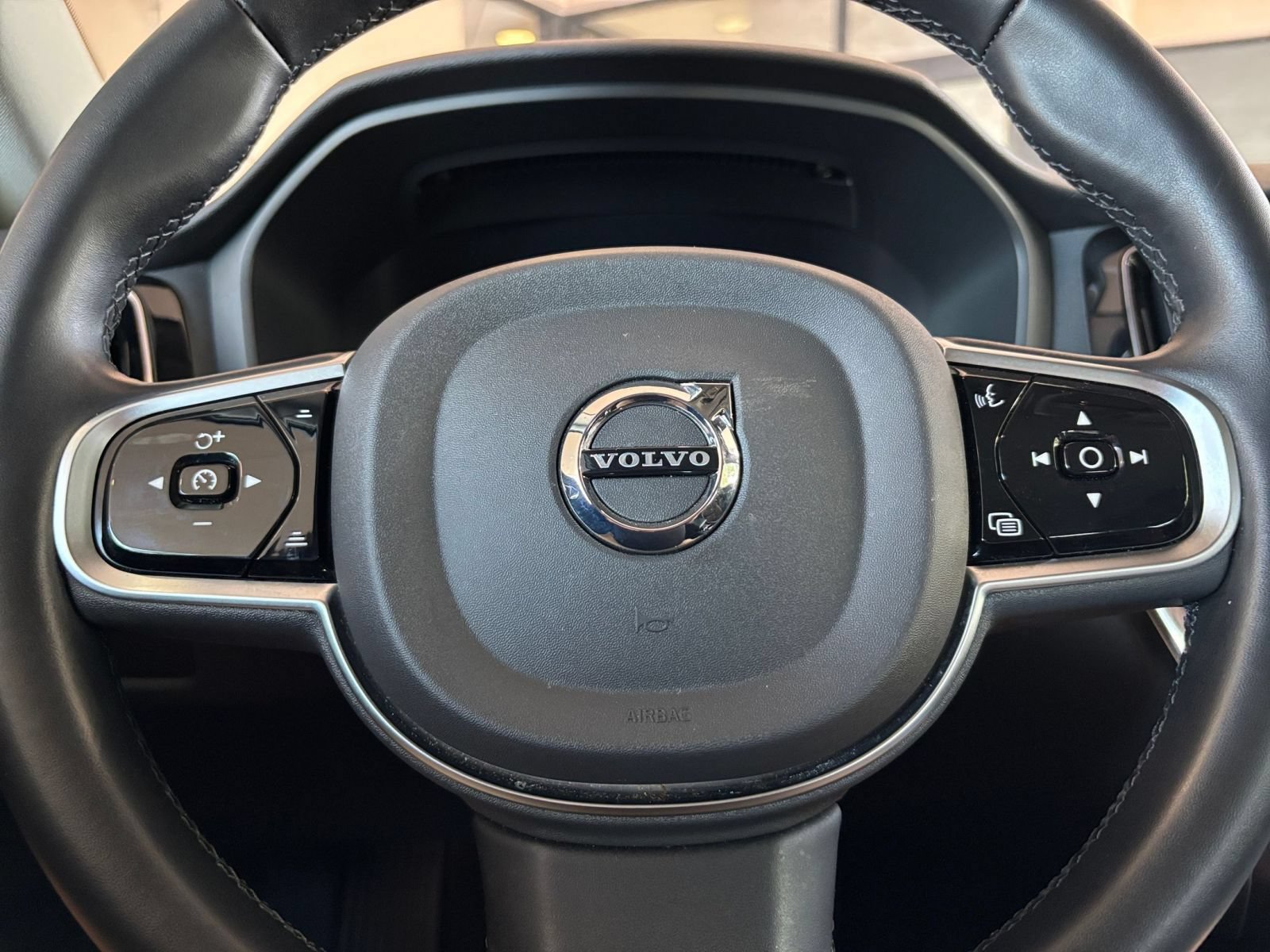 Used 2025 Volvo V60 B5 Cross Country Plus AWD/4WD image 27