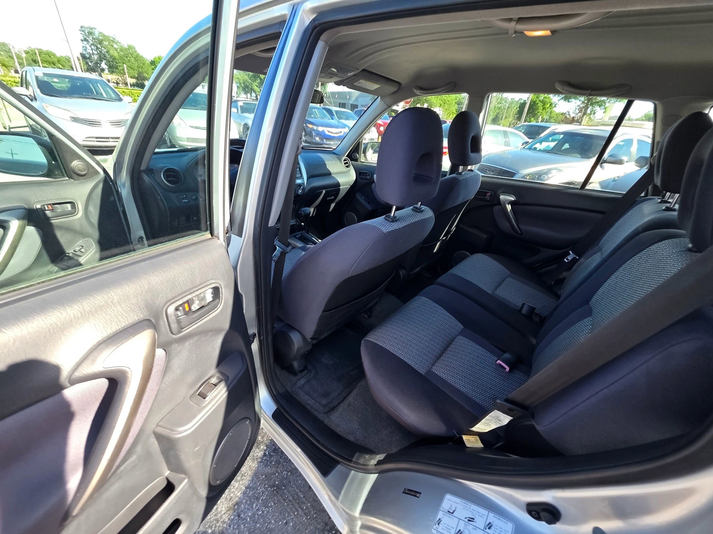 Used 2005 Toyota RAV4 2WD image 13