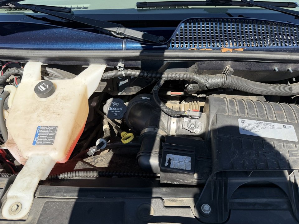 Used 2017 Chevrolet Express 2500 image 9