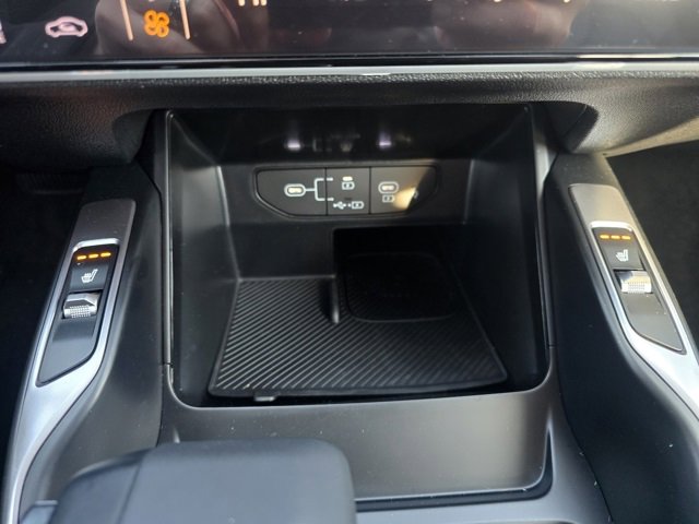 Used 2025 Kia Sorento S image 19