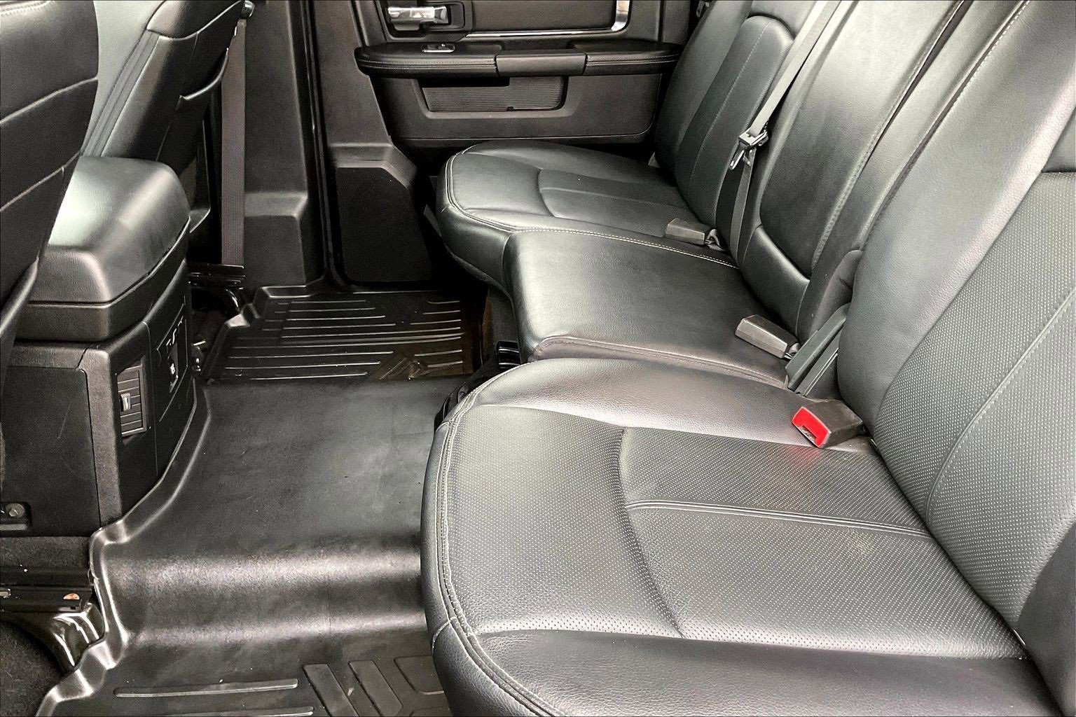 Used 2018 RAM 1500 Sport w/ Sport Premium Group image 17