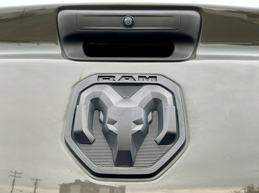 Used 2021 RAM 1500 Big Horn w/ Built-to-serve Edition image 15