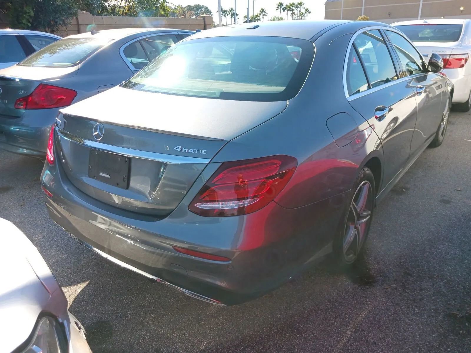 Used 2017 Mercedes-Benz E 300 4MATIC image 2