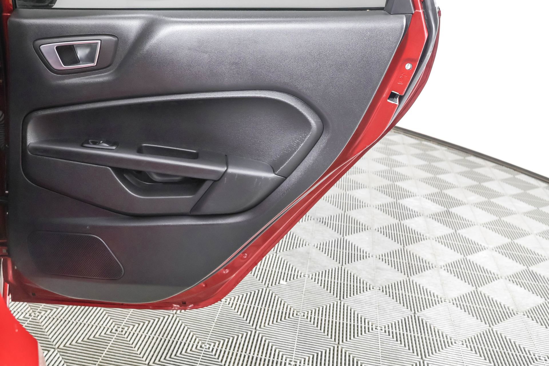 Used 2014 Ford Fiesta SE w/ Equipment Group 201A image 40