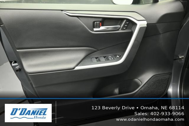 Used 2020 Toyota RAV4 XLE Premium AWD/4WD image 23