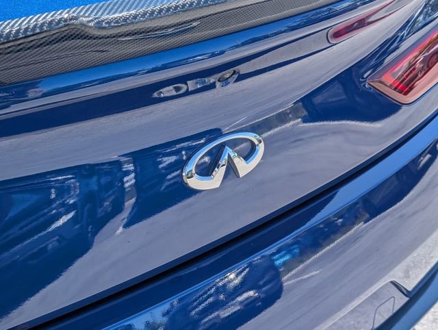 Used 2019 INFINITI Q60 Red Sport 400 AWD/4WD image 6