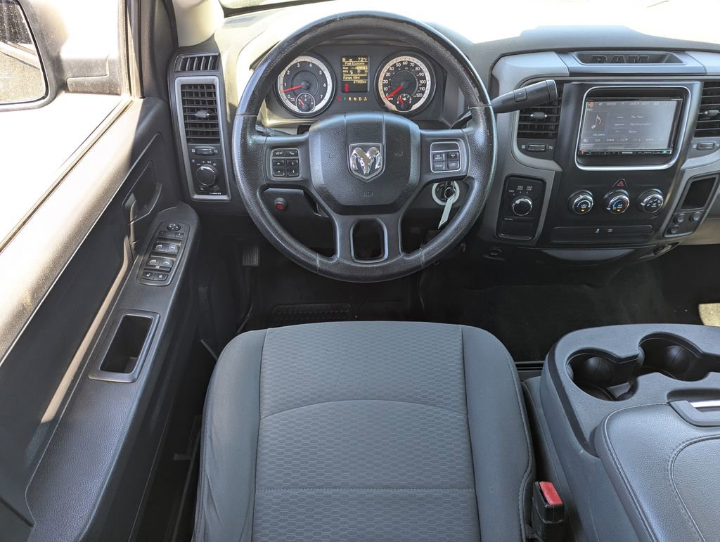 Used 2014 RAM 1500 ST w/ SXT Appearance Group AWD/4WD image 27