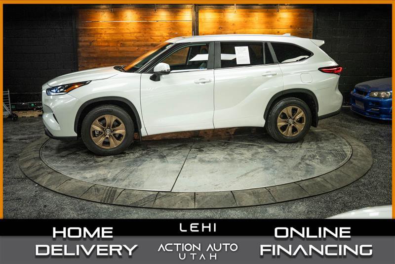 Used 2023 Toyota Highlander Bronze Edition video 1