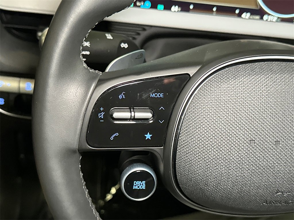 Used 2023 Hyundai Ioniq 5 Limited image 25