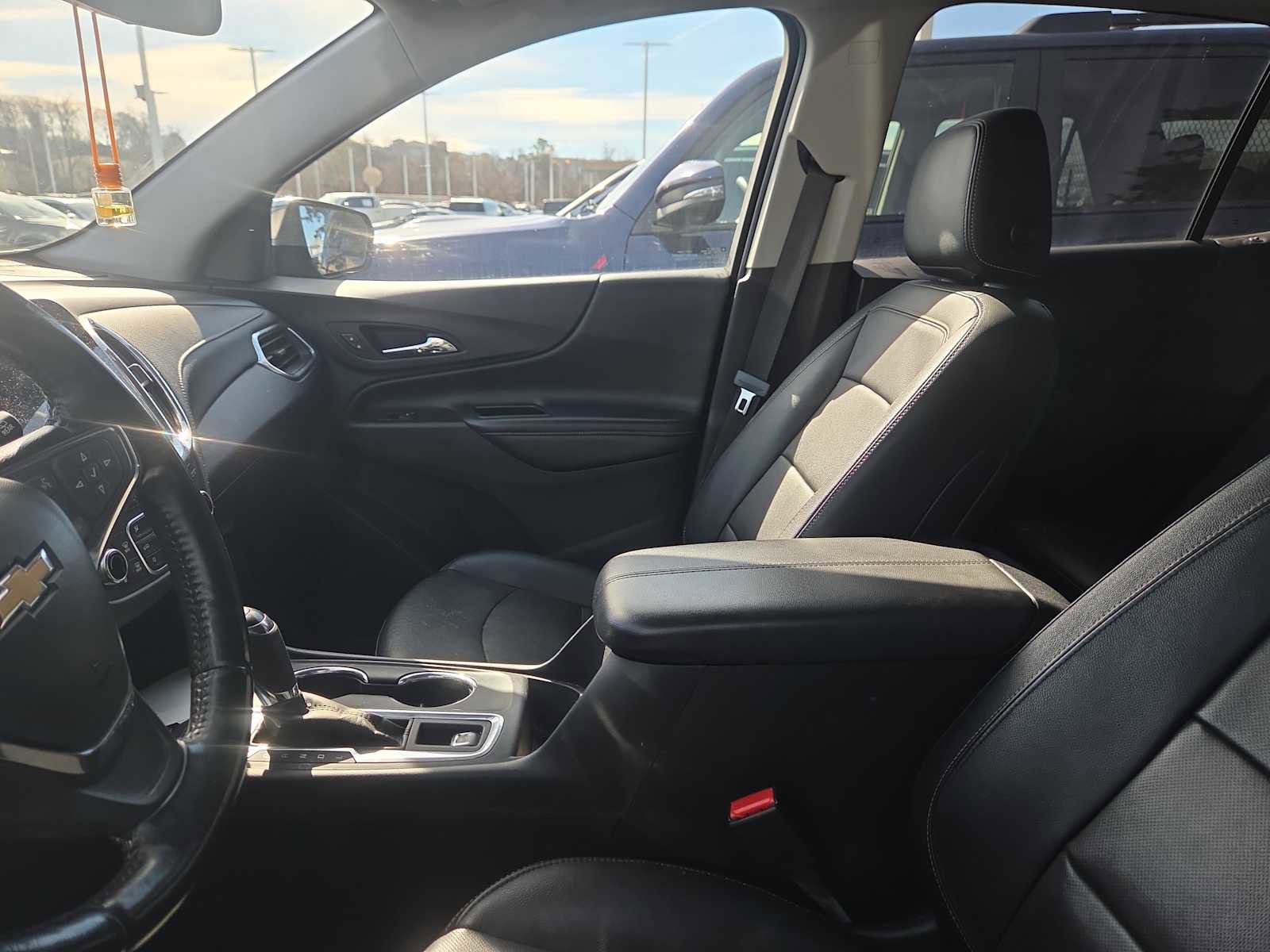 Used 2020 Chevrolet Equinox Premier image 11