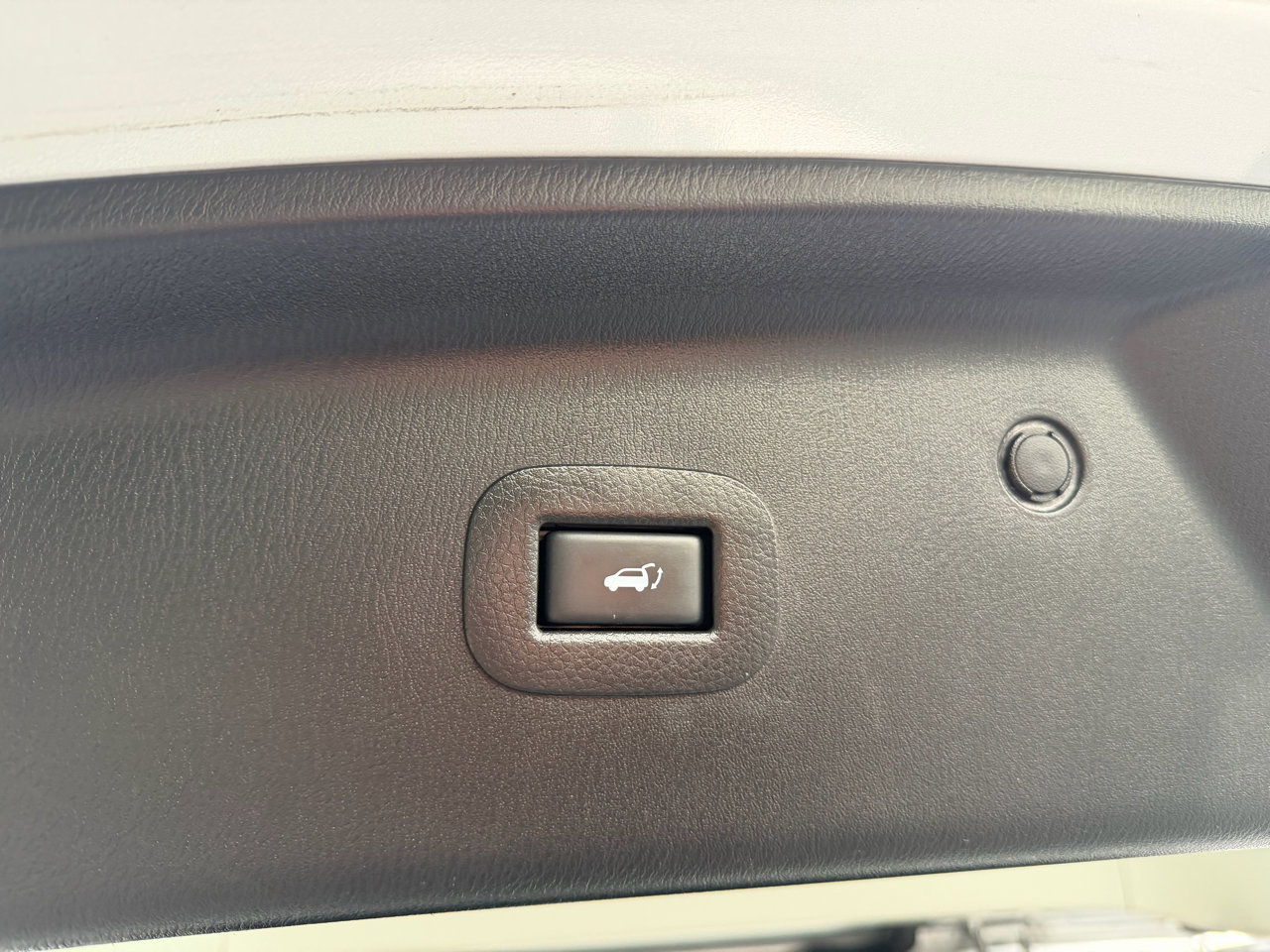 Used 2016 INFINITI QX80 Limited image 14