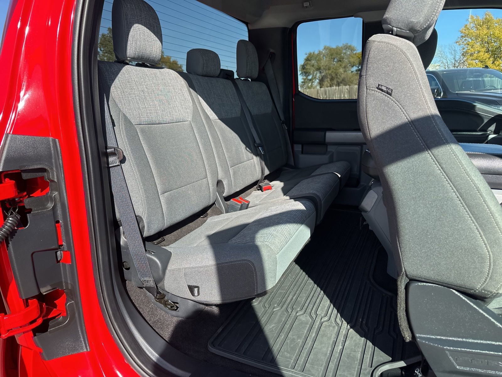 Used 2022 Ford F150 XLT w/ Equipment Group 302A High image 18