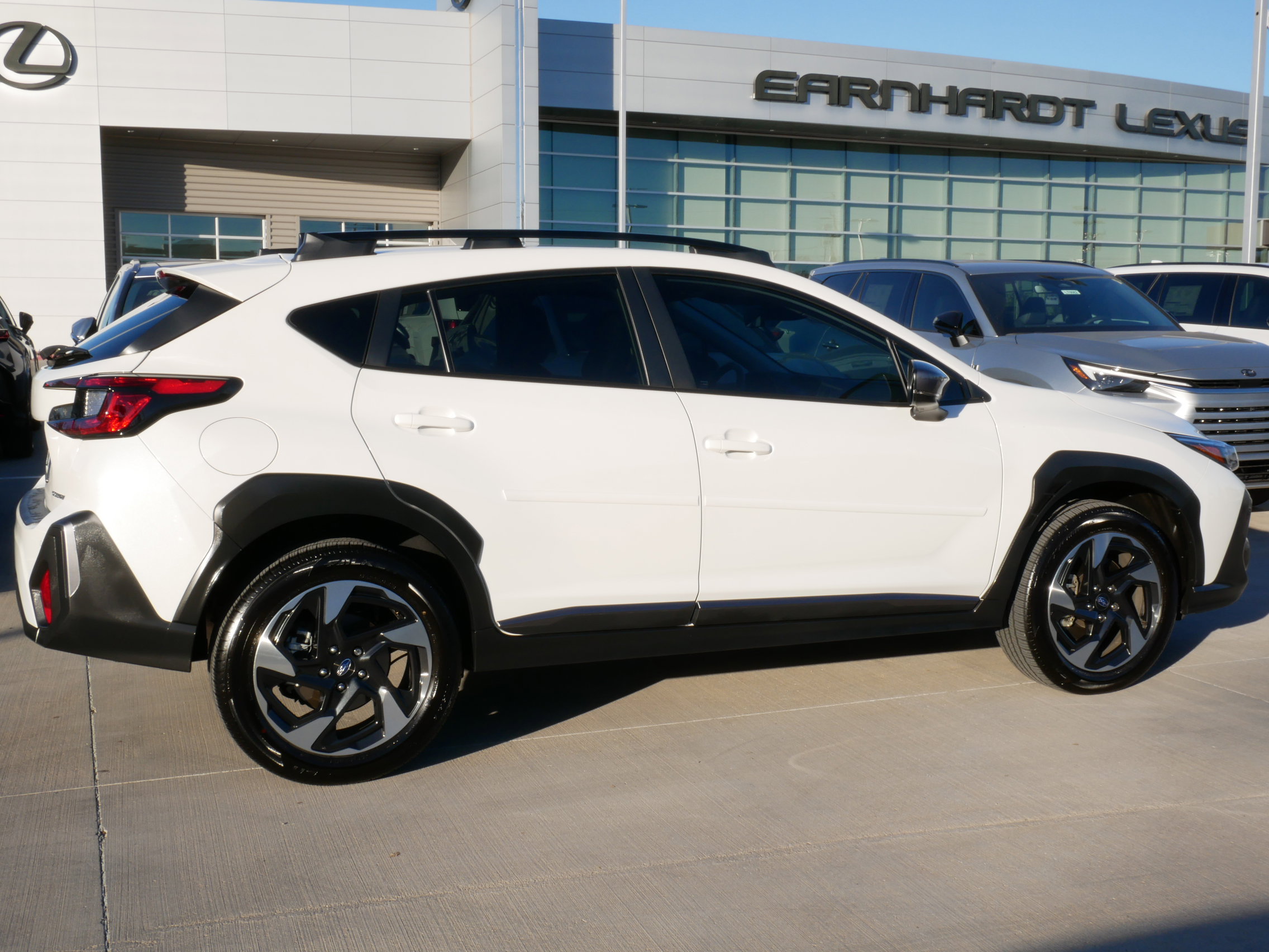 Used 2024 Subaru Crosstrek 2.5i Limited w/ Crosstrek Mirror Package image 9