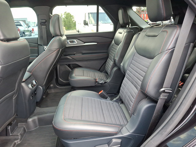Used 2025 Ford Explorer ST-Line w/ Premium Package AWD/4WD image 11