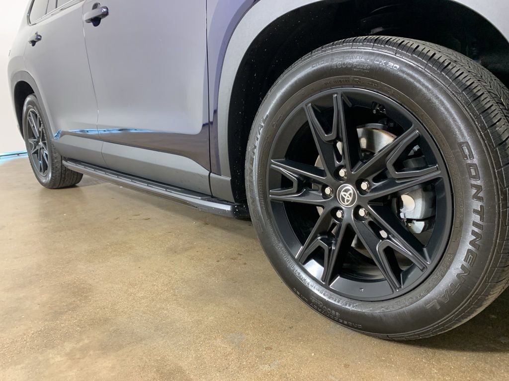 Used 2024 Toyota Grand Highlander AWD image 6