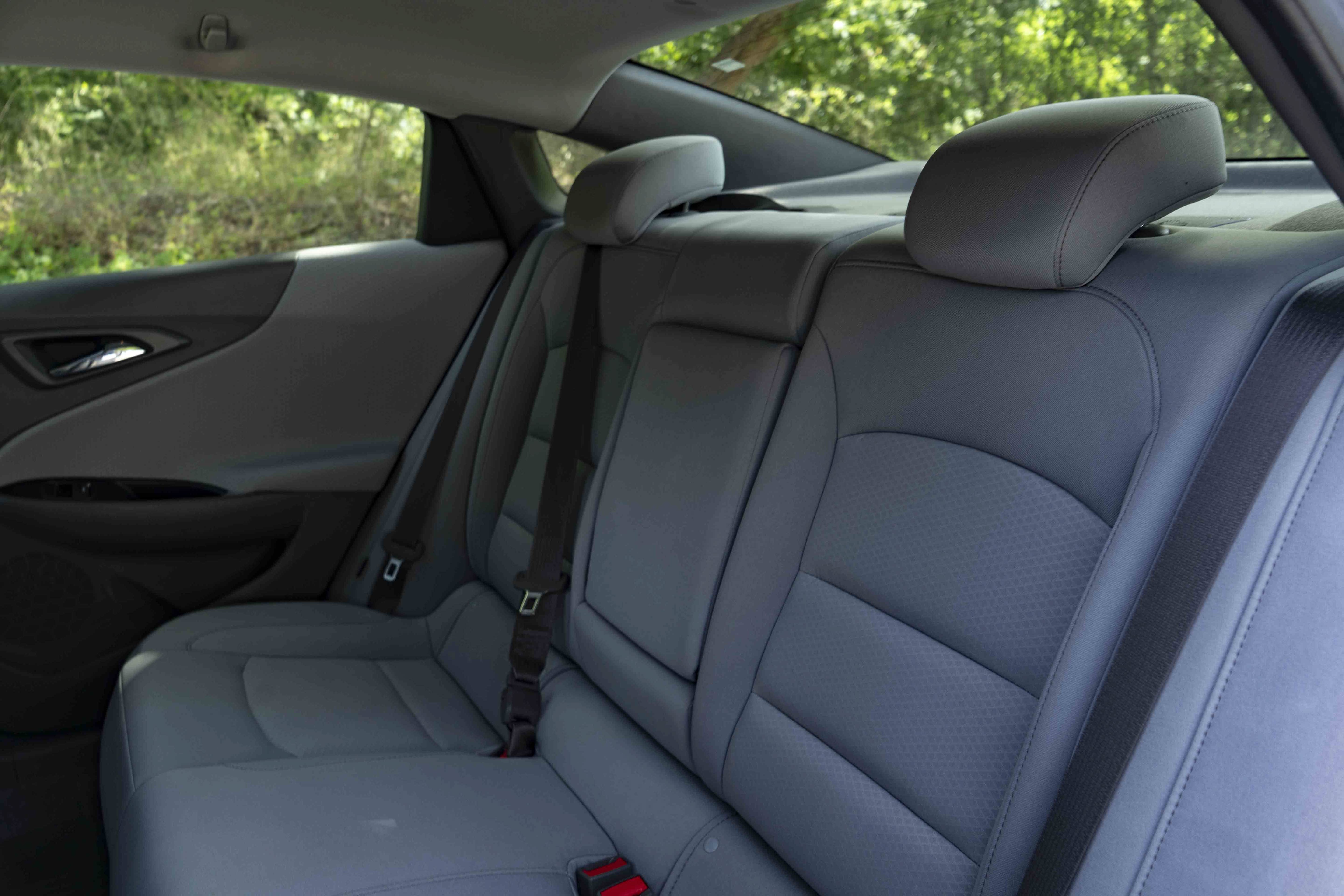 Used 2017 Chevrolet Malibu LT FWD image 18