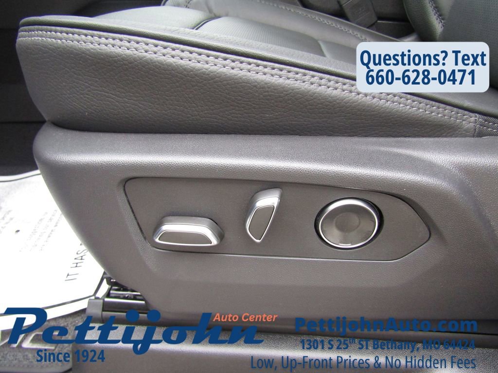 New 2026 GMC Yukon Denali w/ Advanced Technology Package image 8