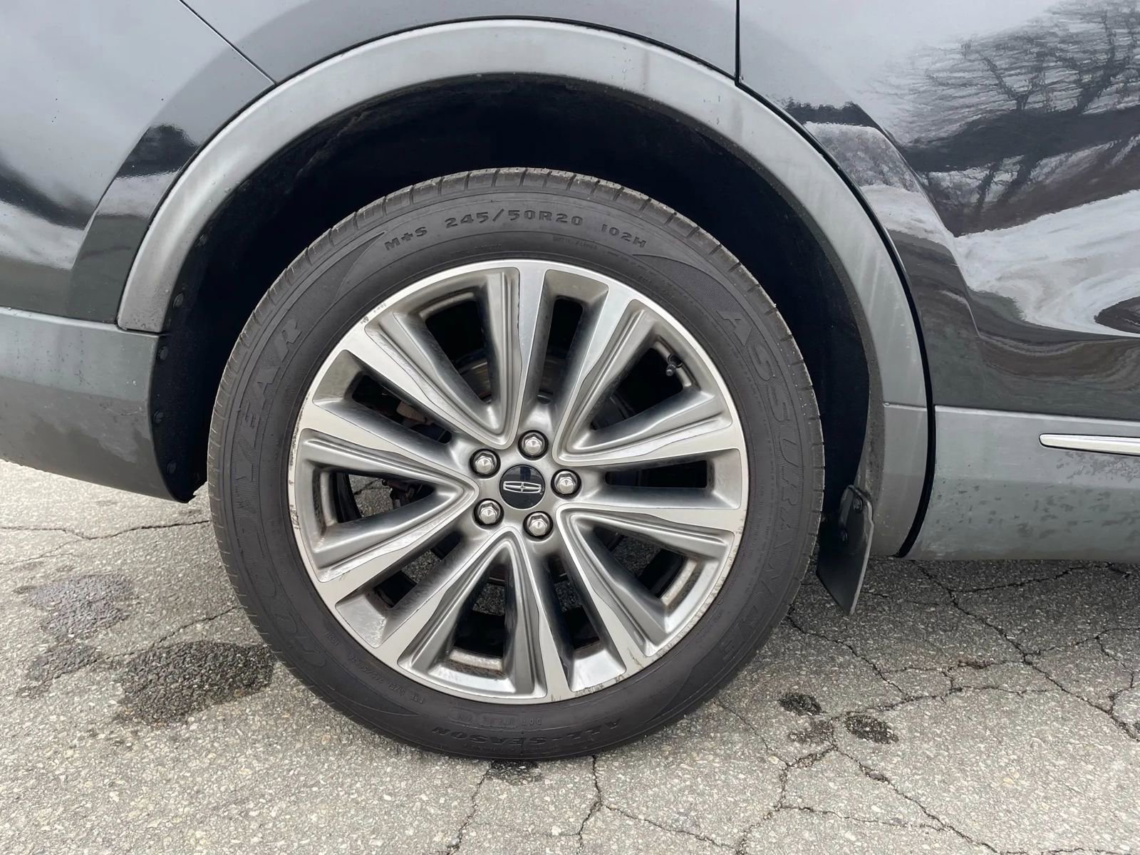 Used 2016 Lincoln MKX Reserve w/ Climate Package image 35