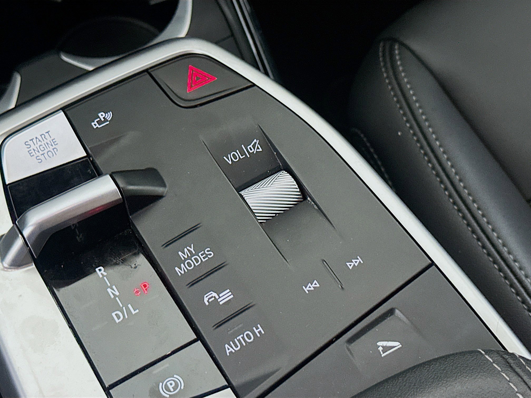 Used 2025 BMW X2 xDrive28i image 26