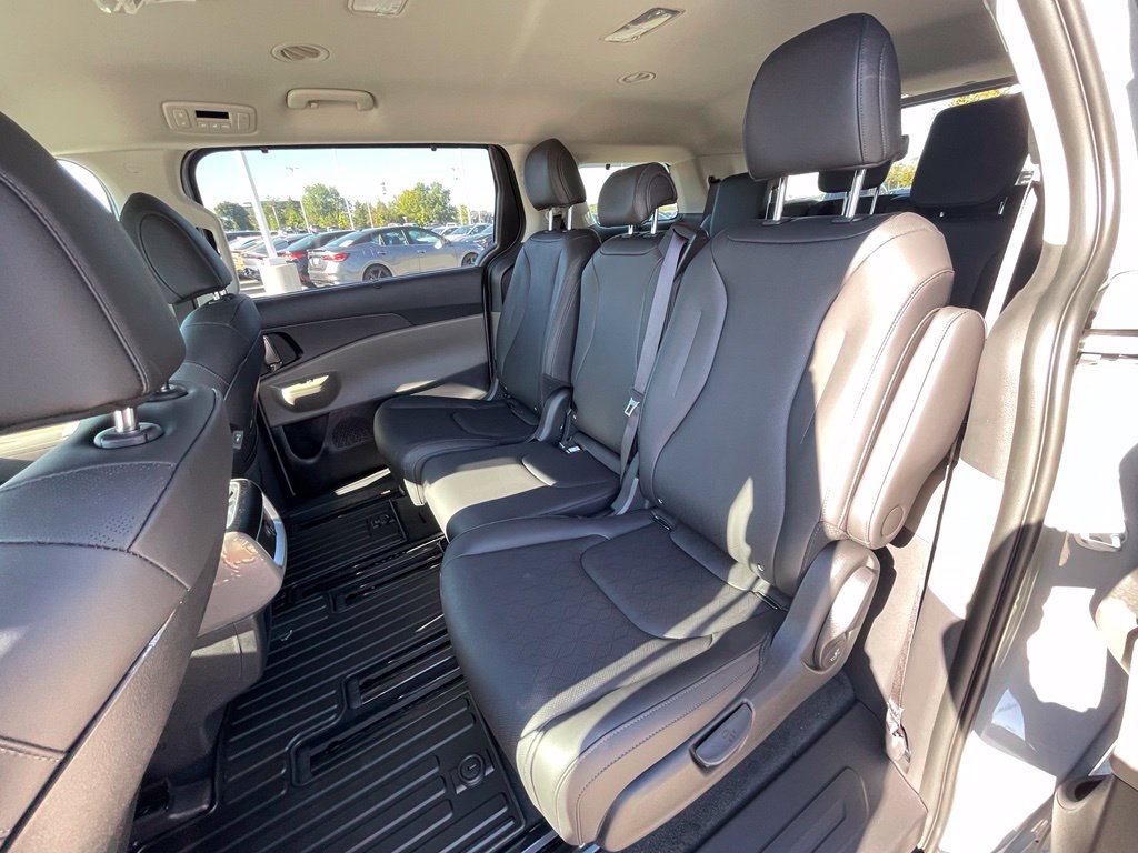 New 2027 Kia Carnival EX FWD image 26