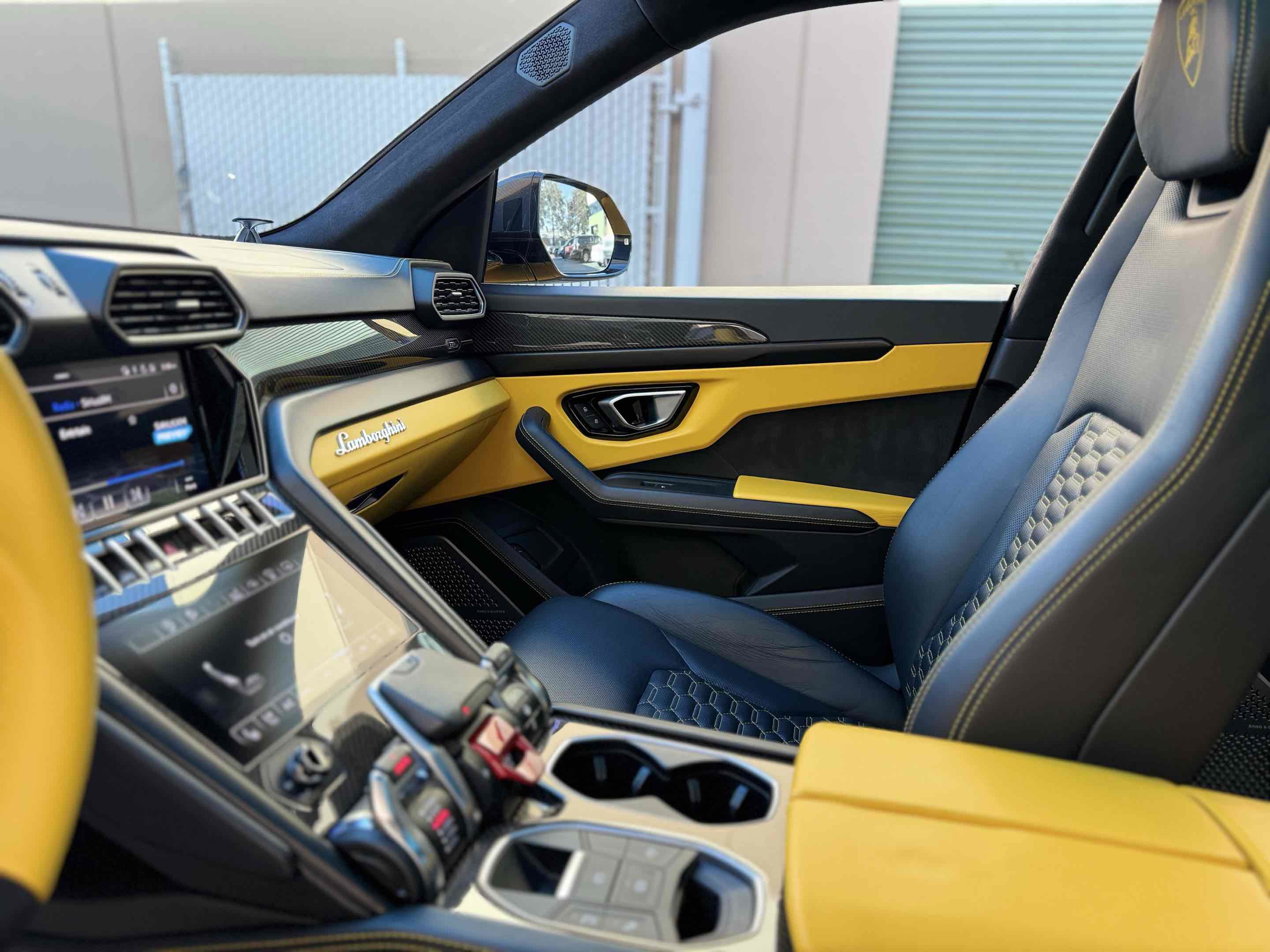 Used 2021 Lamborghini Urus image 56