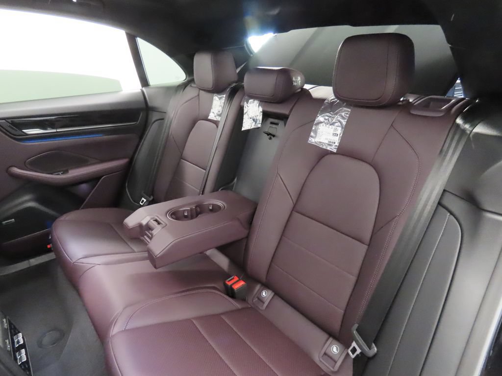 New 2026 Porsche Macan 4 Electric AWD/4WD image 43