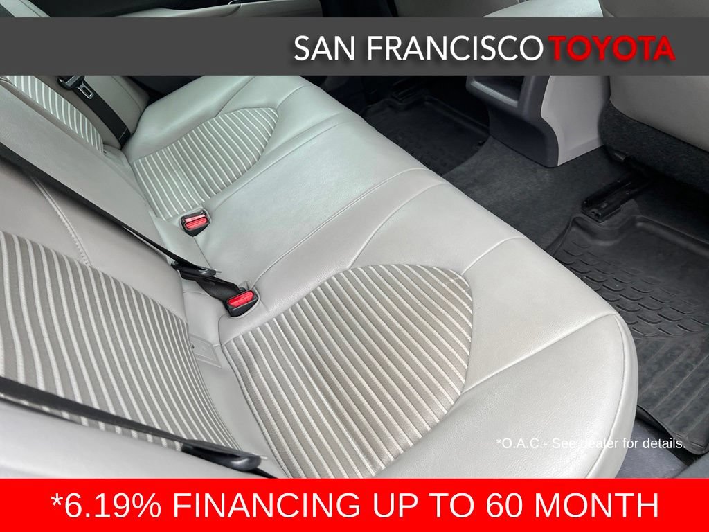 Certified 2018 Toyota Camry SE FWD image 18