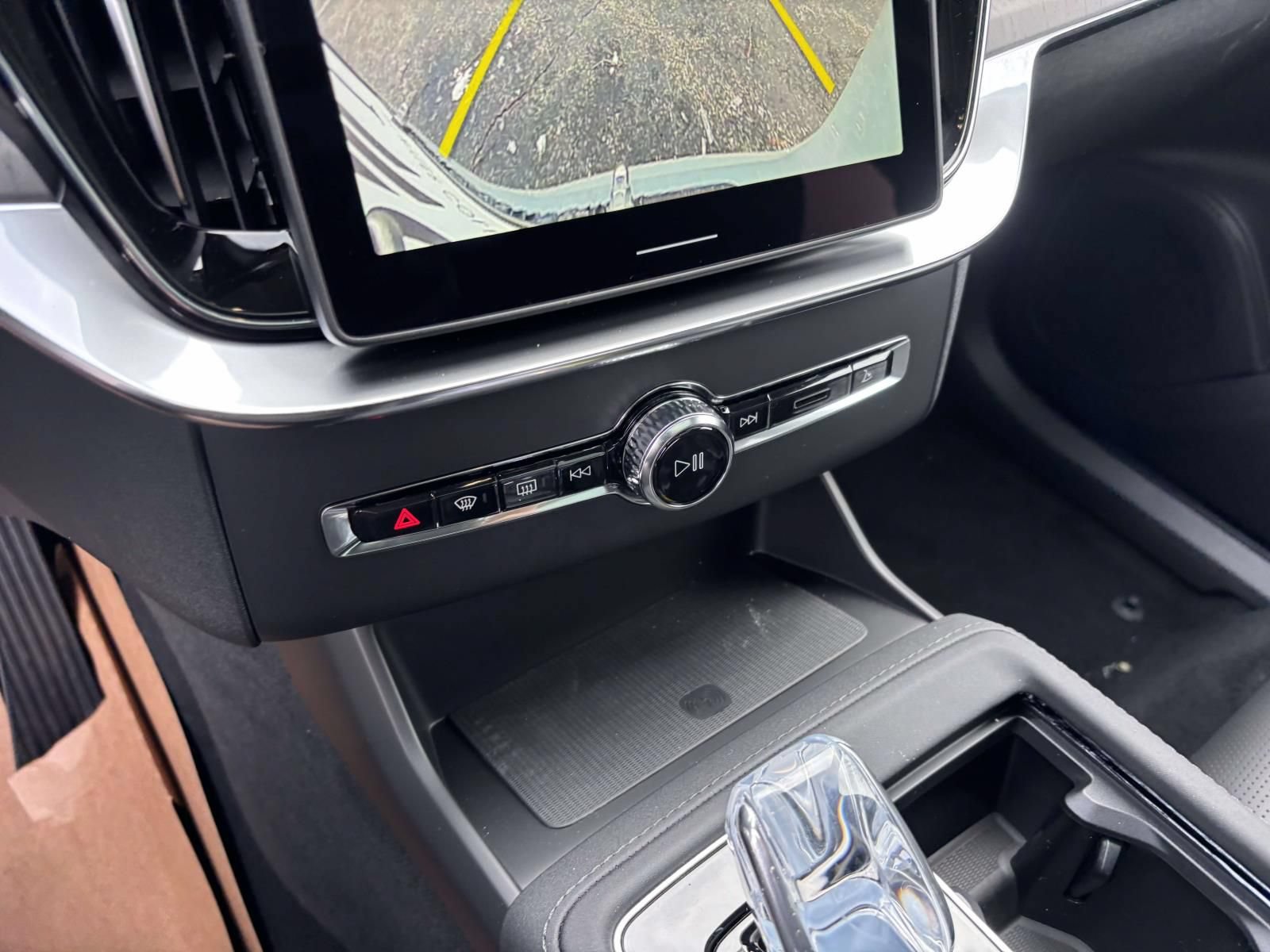 New 2026 Volvo XC90 B6 Ultra w/ Protection Package Premier AWD/4WD image 22