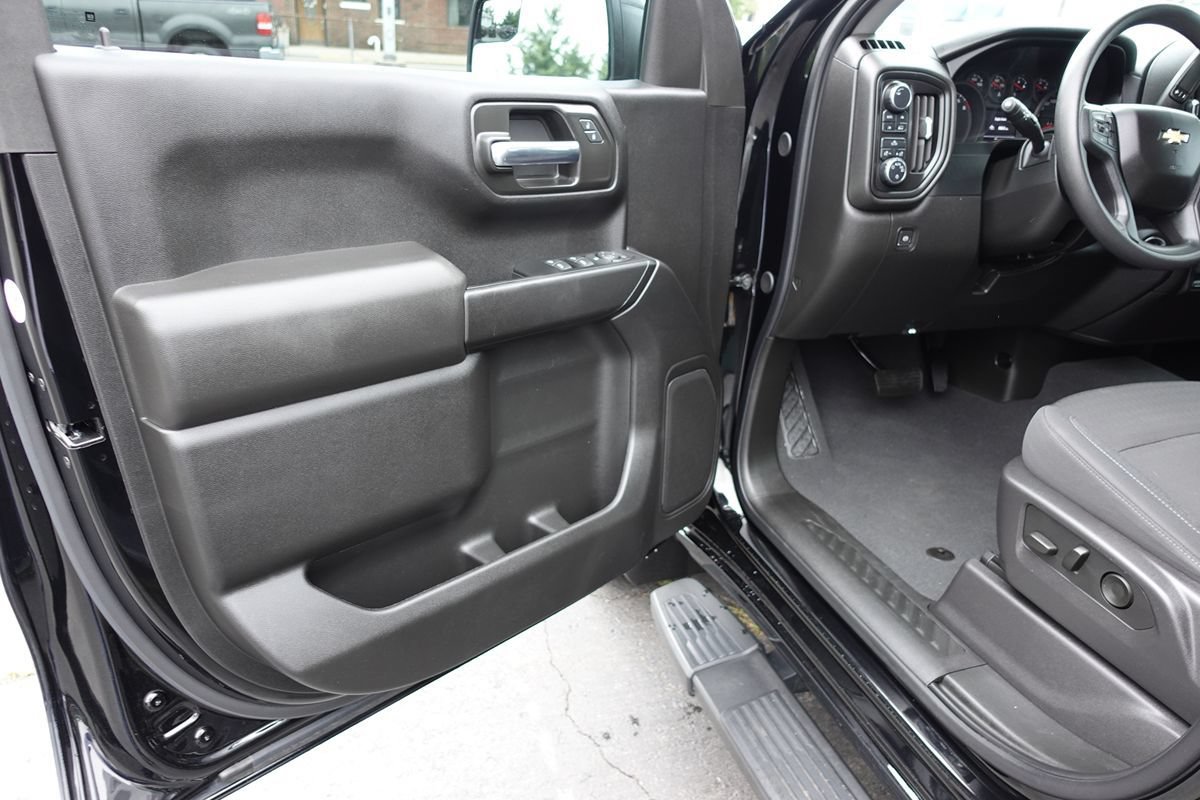 Used 2024 Chevrolet Silverado 1500 Custom AWD/4WD image 15