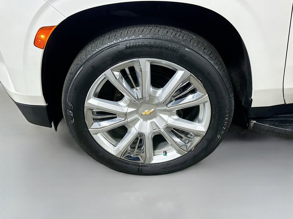 Used 2022 Chevrolet Suburban High Country image 8