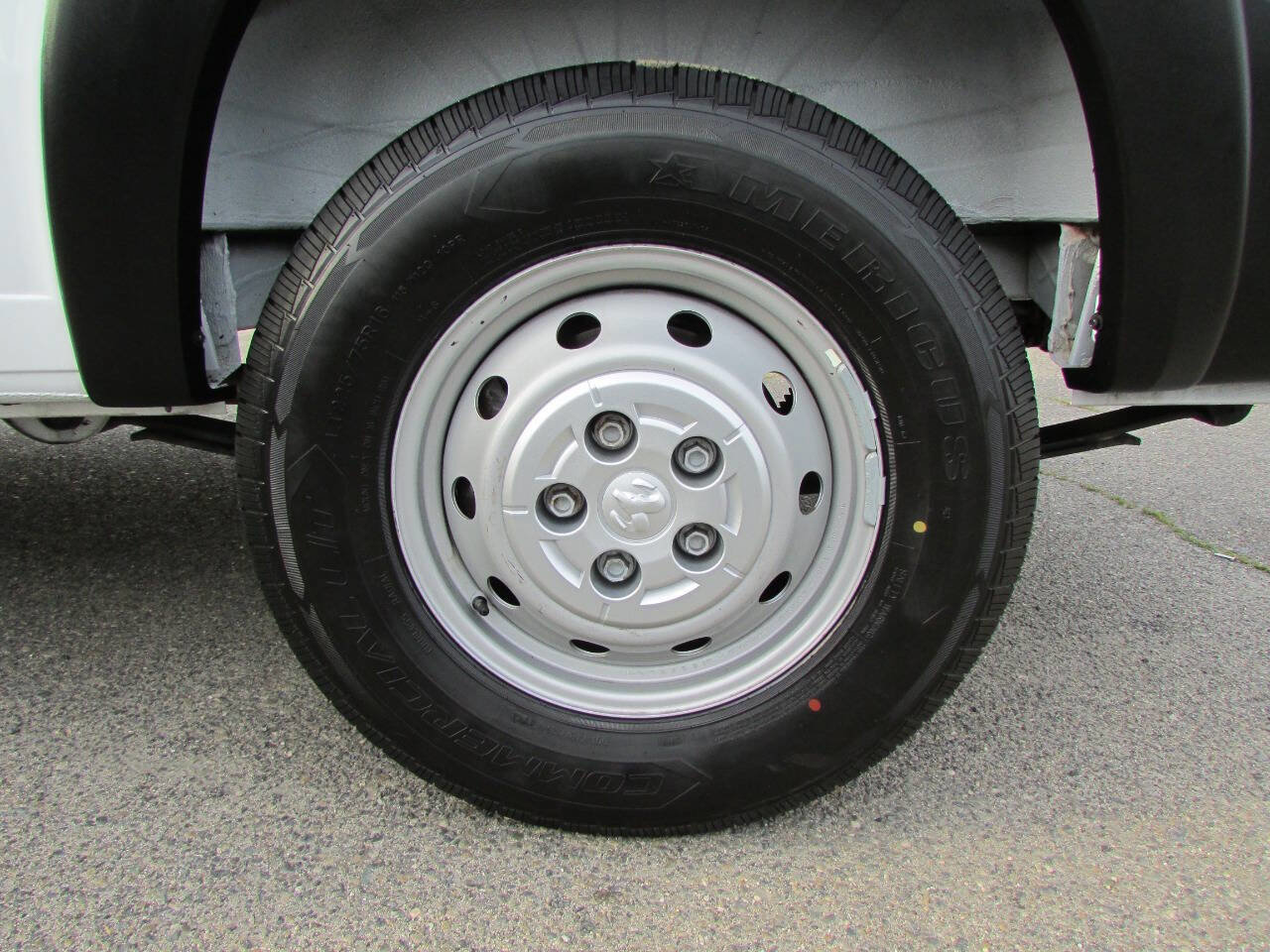 Used 2023 RAM ProMaster 2500 image 10