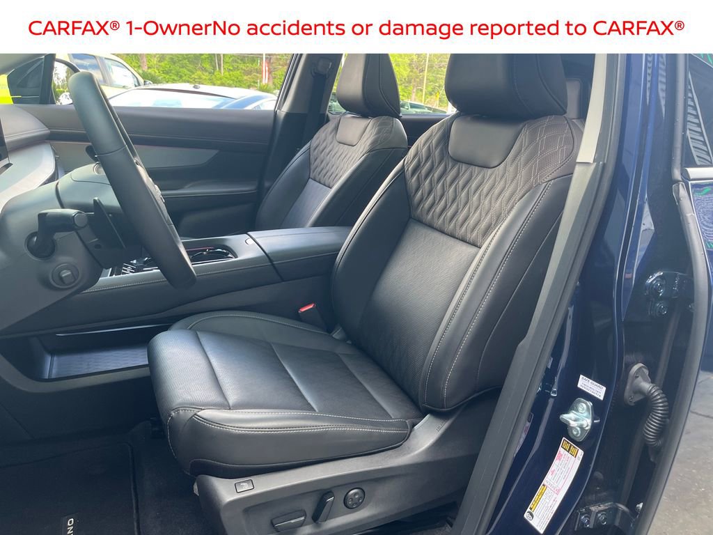 Certified 2025 Nissan Murano Platinum w/ Cargo Package image 13