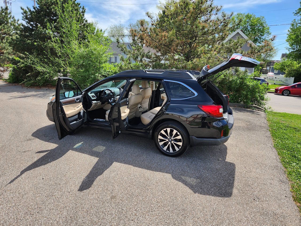 Used 2015 Subaru Outback 2.5i Limited AWD/4WD image 22