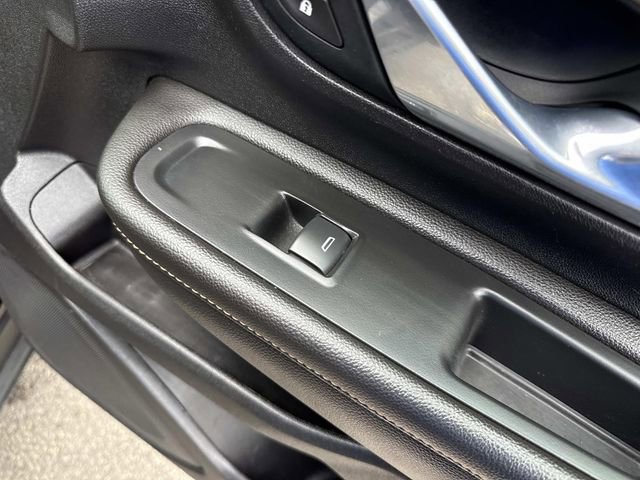 Used 2021 GMC Terrain SLE w/ Driver Convenience Package image 18