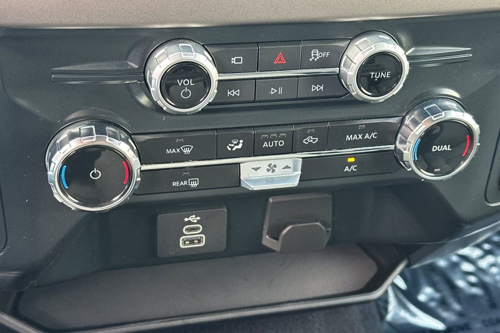 Certified 2025 Ford F150 XLT w/ Equipment Group 301A Standard image 19