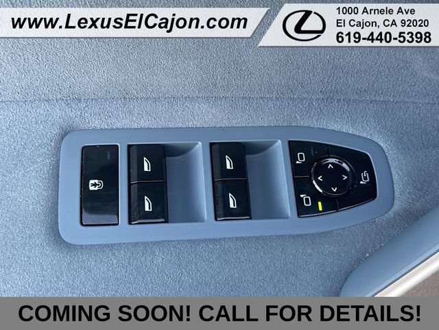 Used 2023 BMW iX xDrive50 w/ Premium Package AWD/4WD image 37