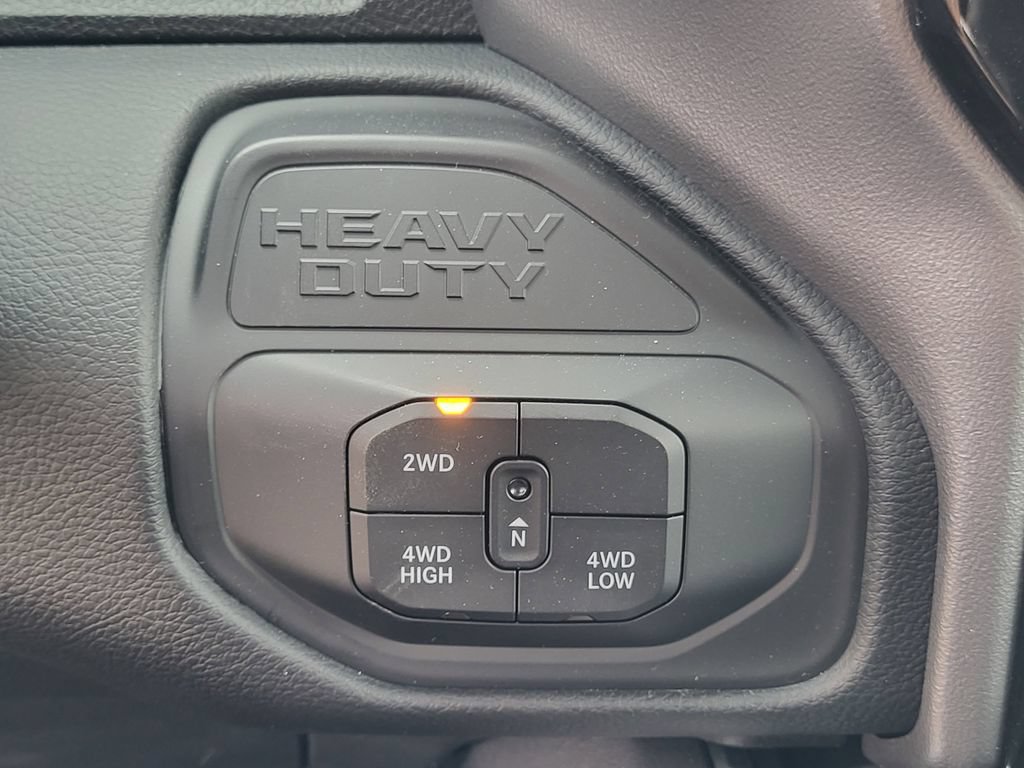 New 2026 RAM 2500 Laramie w/ Night Edition AWD/4WD image 24