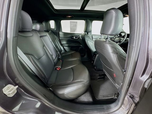 Used 2024 Jeep Compass Trailhawk w/ Sun and Sound Group AWD/4WD image 30