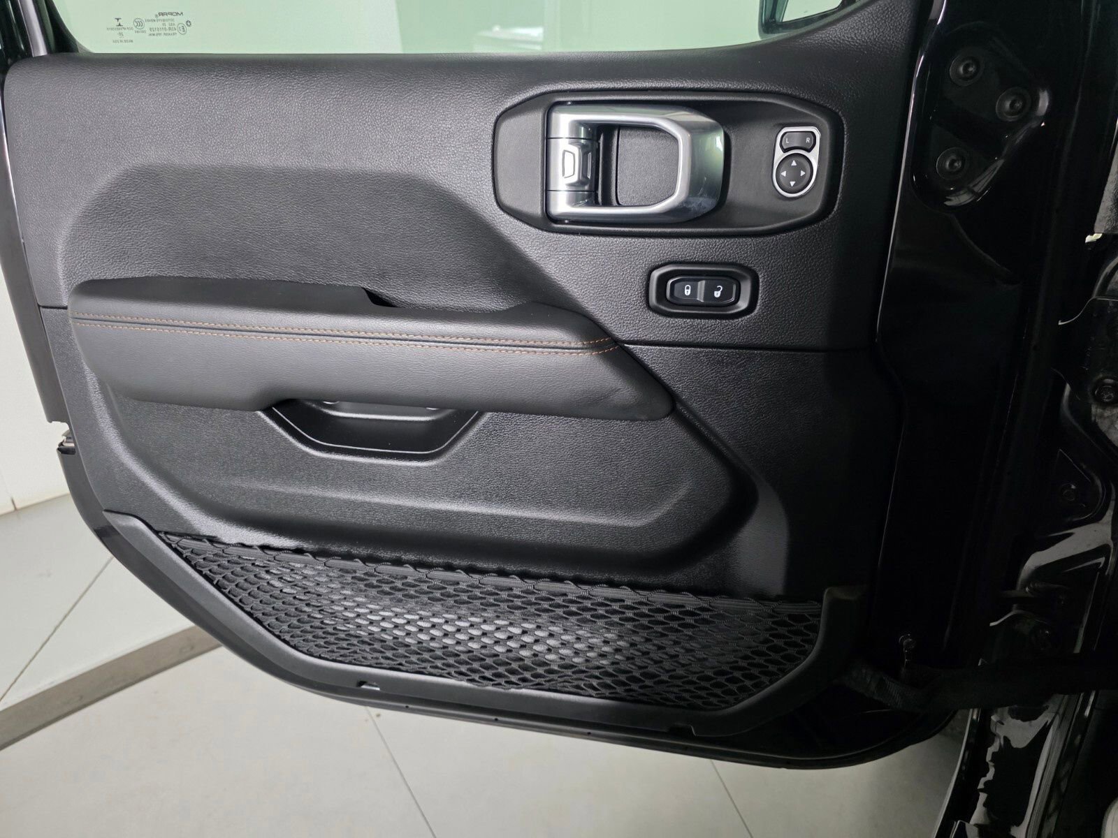 Used 2021 Jeep Gladiator Overland AWD/4WD image 33
